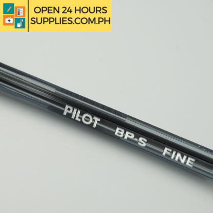 A close up photo of Pilot Ballpen Black